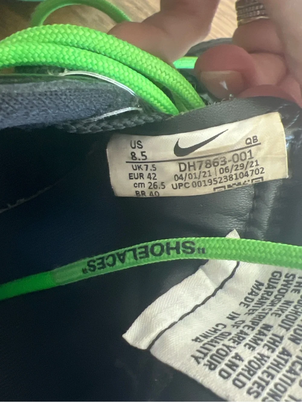 Nike x Off-White blazer low Black Sneakers with Neon Green Laces